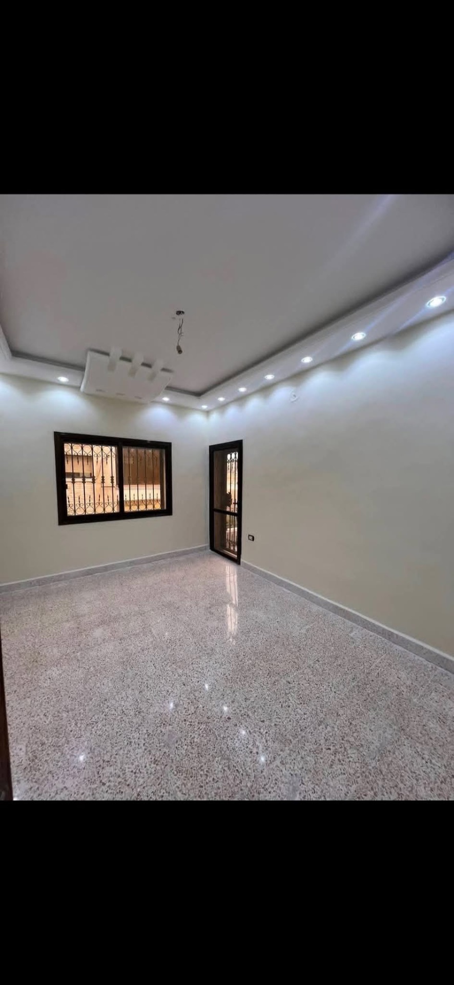 فرصة للإيجار في أرقى مواقع الحمدانية، منزل مناسب للعائلات الباحثة عن الرقي والموقع الحيوي - صورة 2