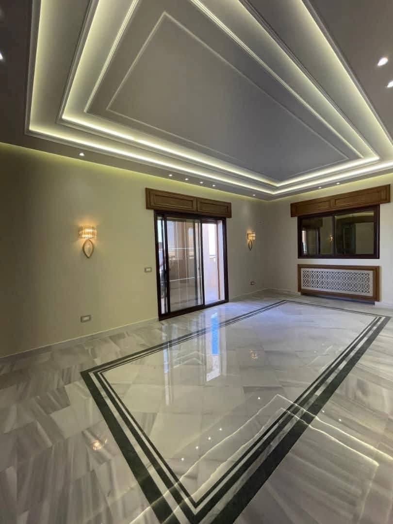 شقة للبيع في جمعية الزهراء ضمن بناء حديث وفاخر - صورة 11